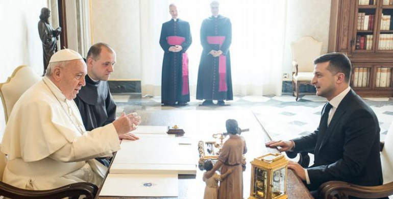 Зеленський хоче зустрітися з Путіним у Ватикані